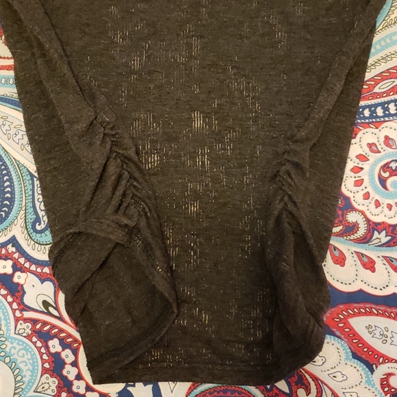 Blouse - Picture 2 of 4